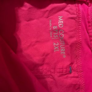 Med corture very good condition scrub pants.  Only worn a couple of times.